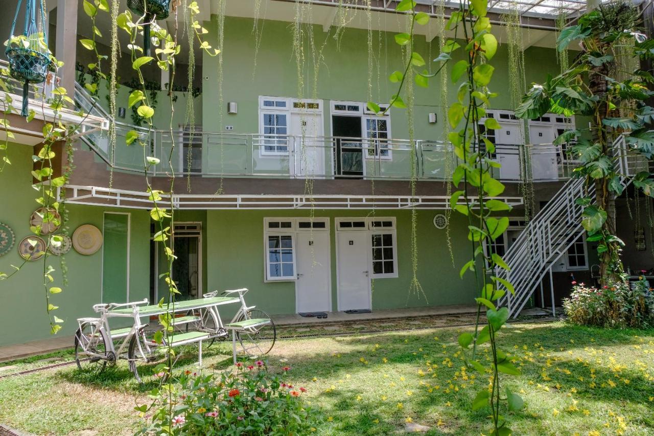 SPOT ON 1712 Griya Shanta Residence Malang Exterior foto